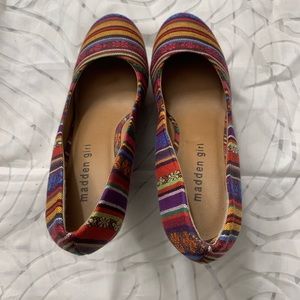 Women’s platform shoes